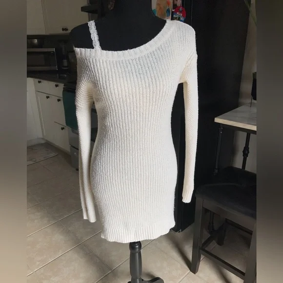 Y2K Hollister ivory sweater dress - Picture 7 of 12
